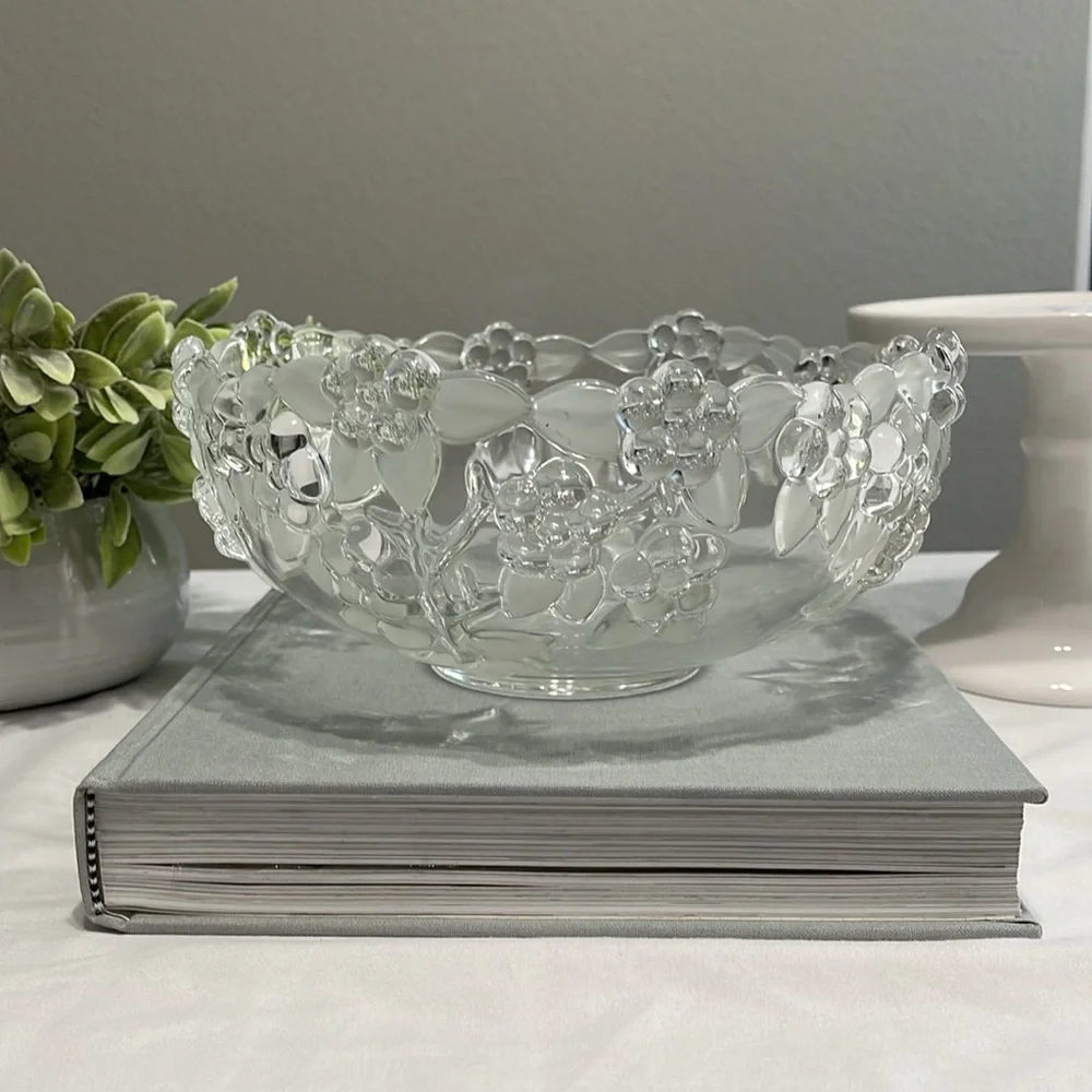 Williams Sonoma Mikasa Crystal 8.75